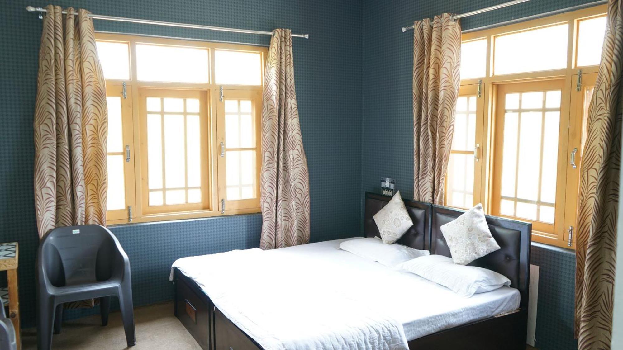 Green Resort Srīnagar 외부 사진
